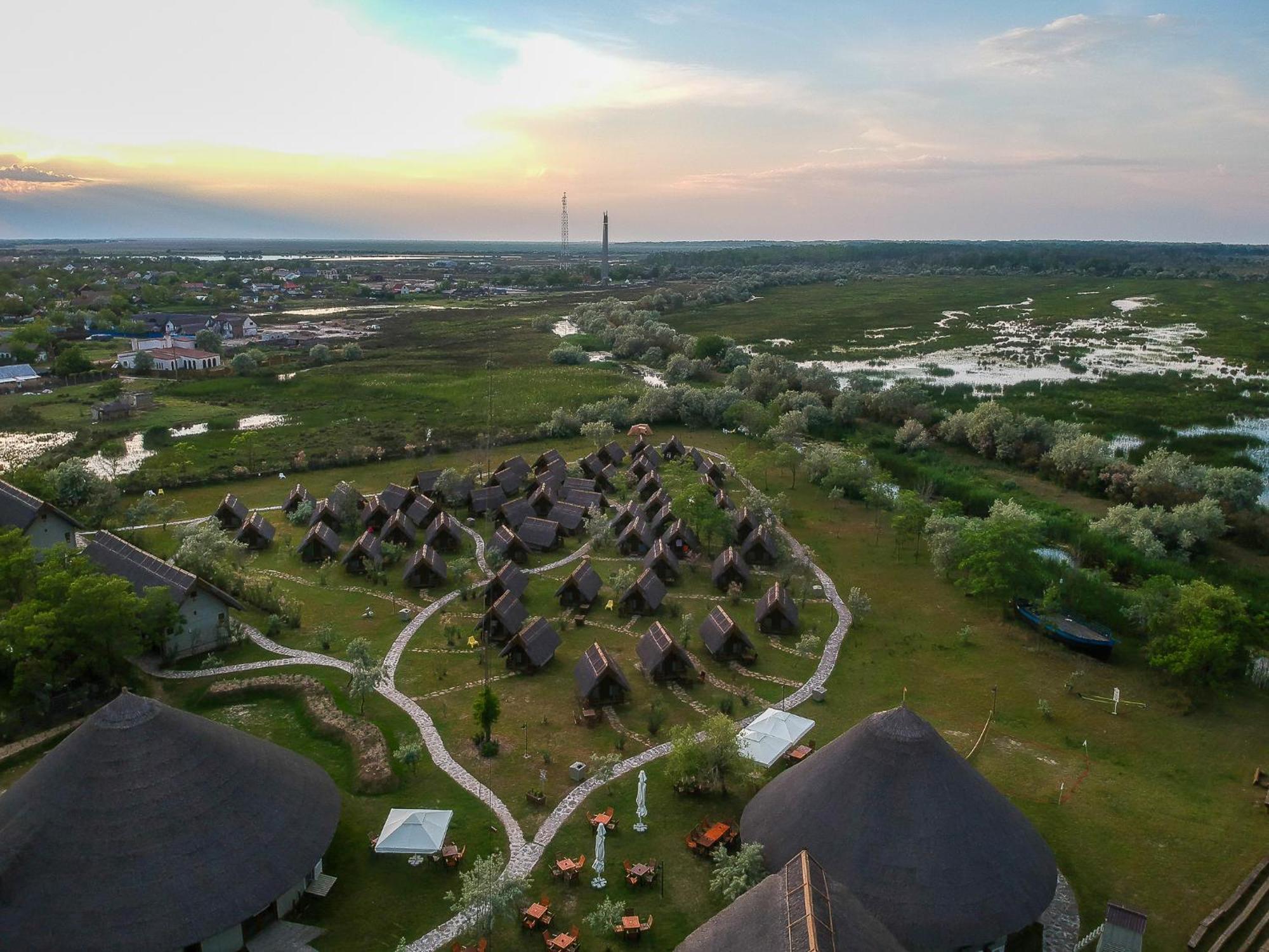 Dolphin Camping Sfantu Gheorghe  Luaran gambar